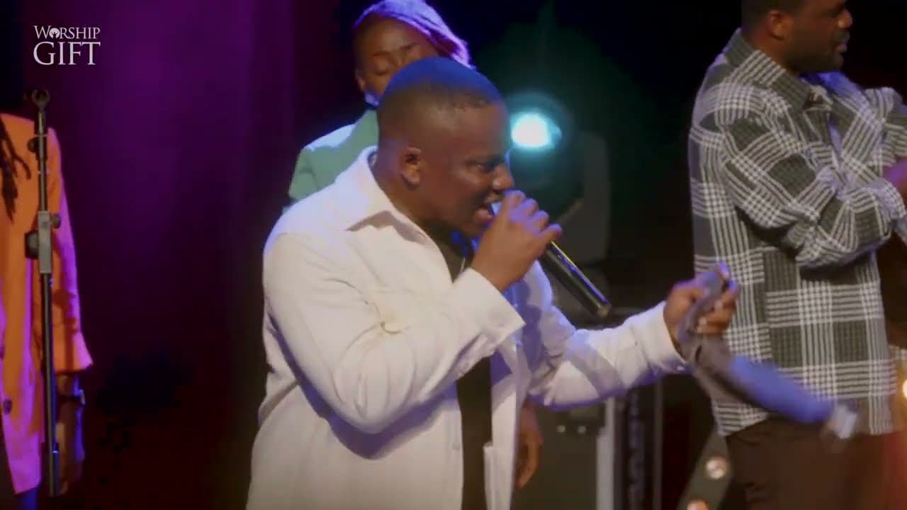 Live – Adoration & Prière